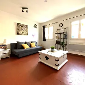 Mysofa Vintage 50's Appartement Avignon